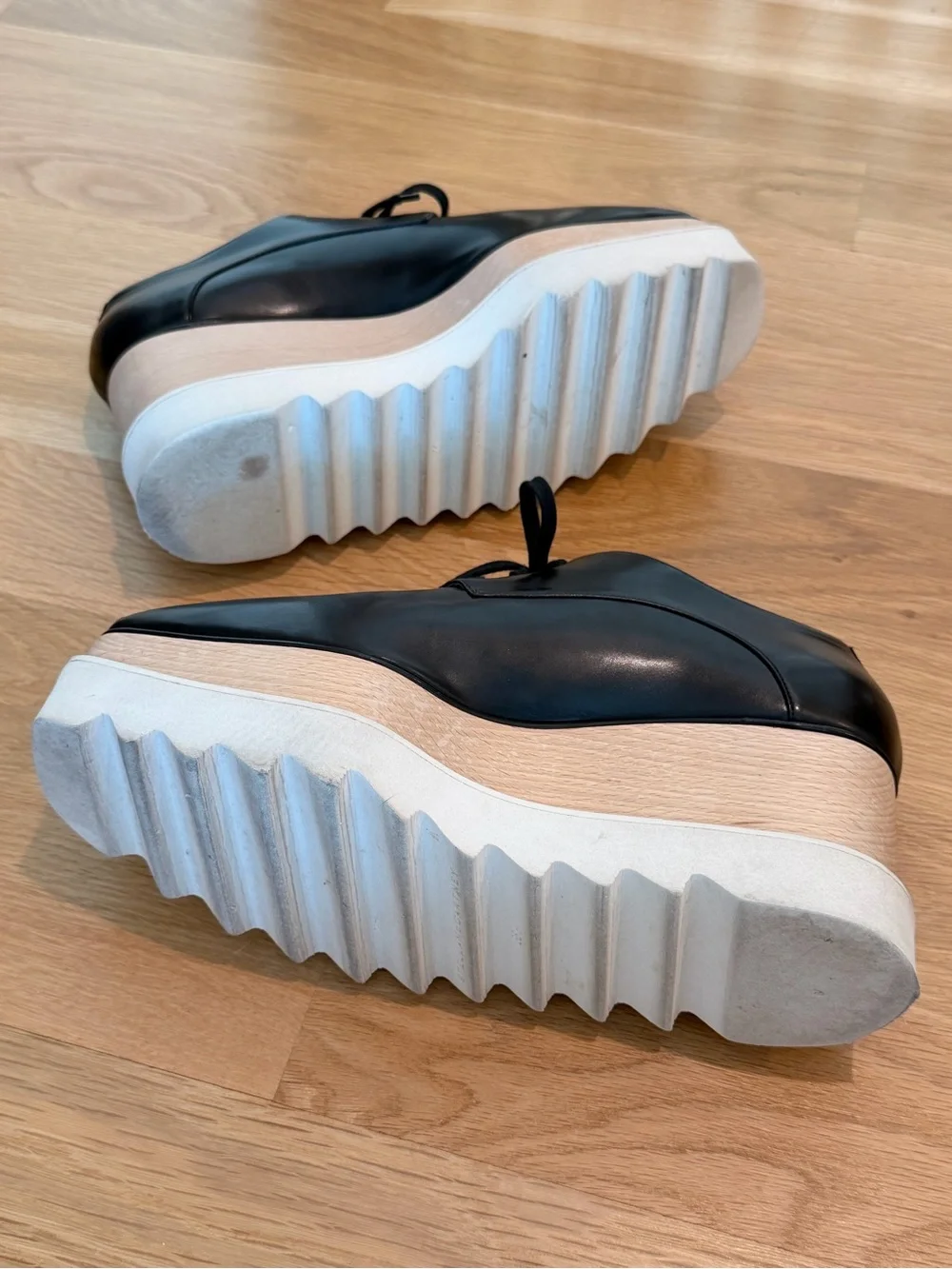 Stella McCartney Elyse Platforms Size 38.5